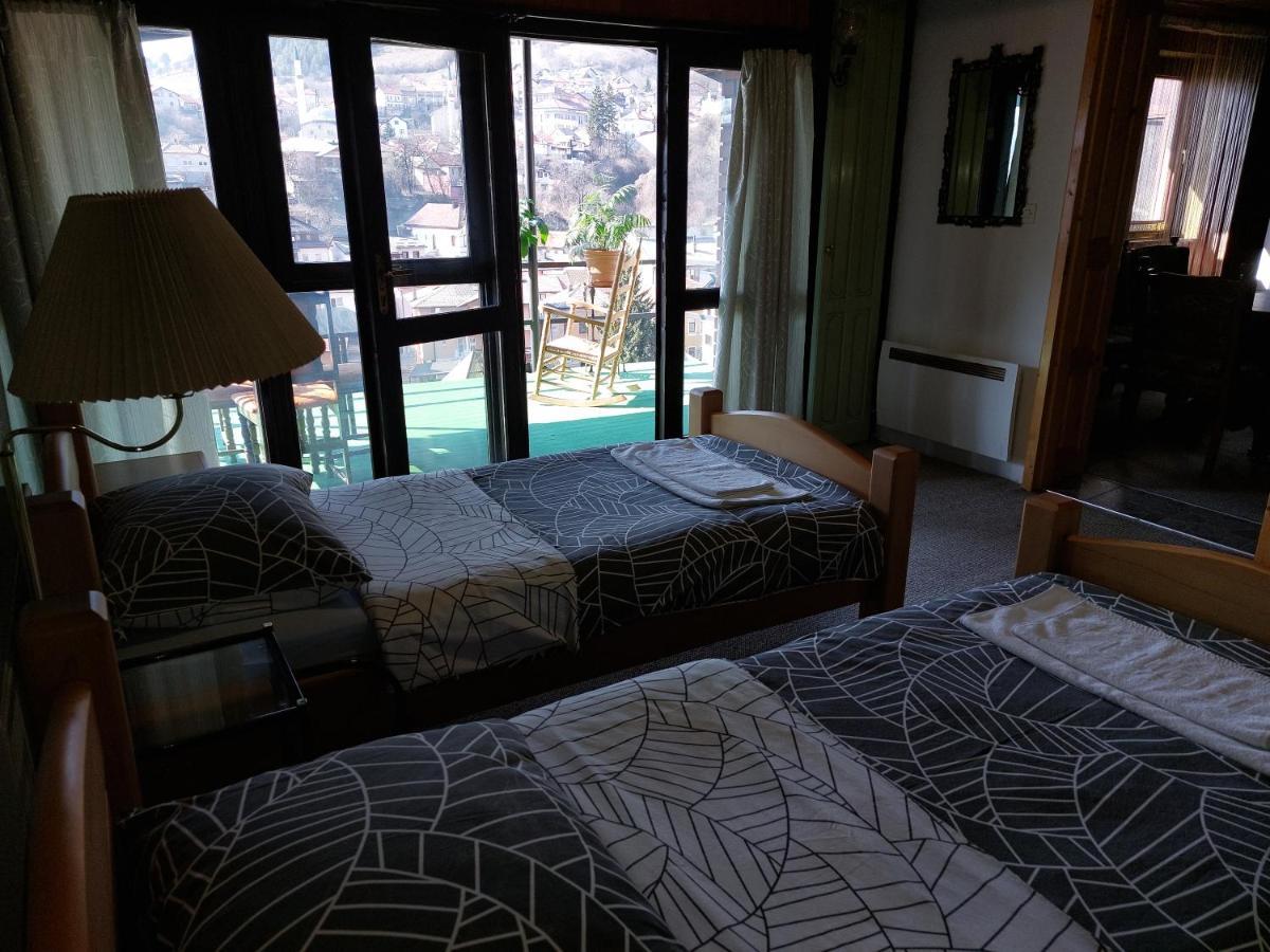 Panorama Travnik Lejlighedshotel Eksteriør billede