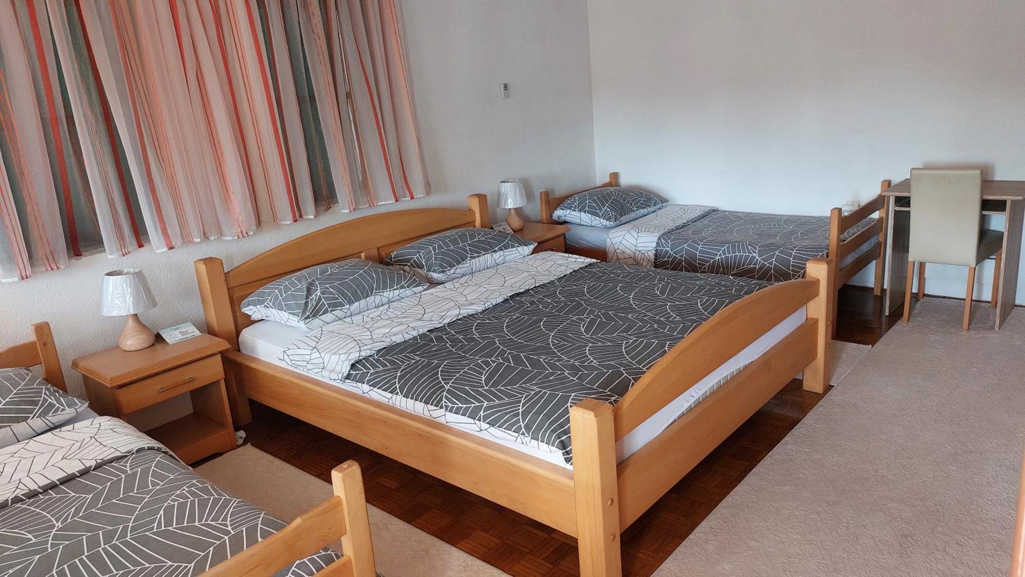 Panorama Travnik Lejlighedshotel Værelse billede