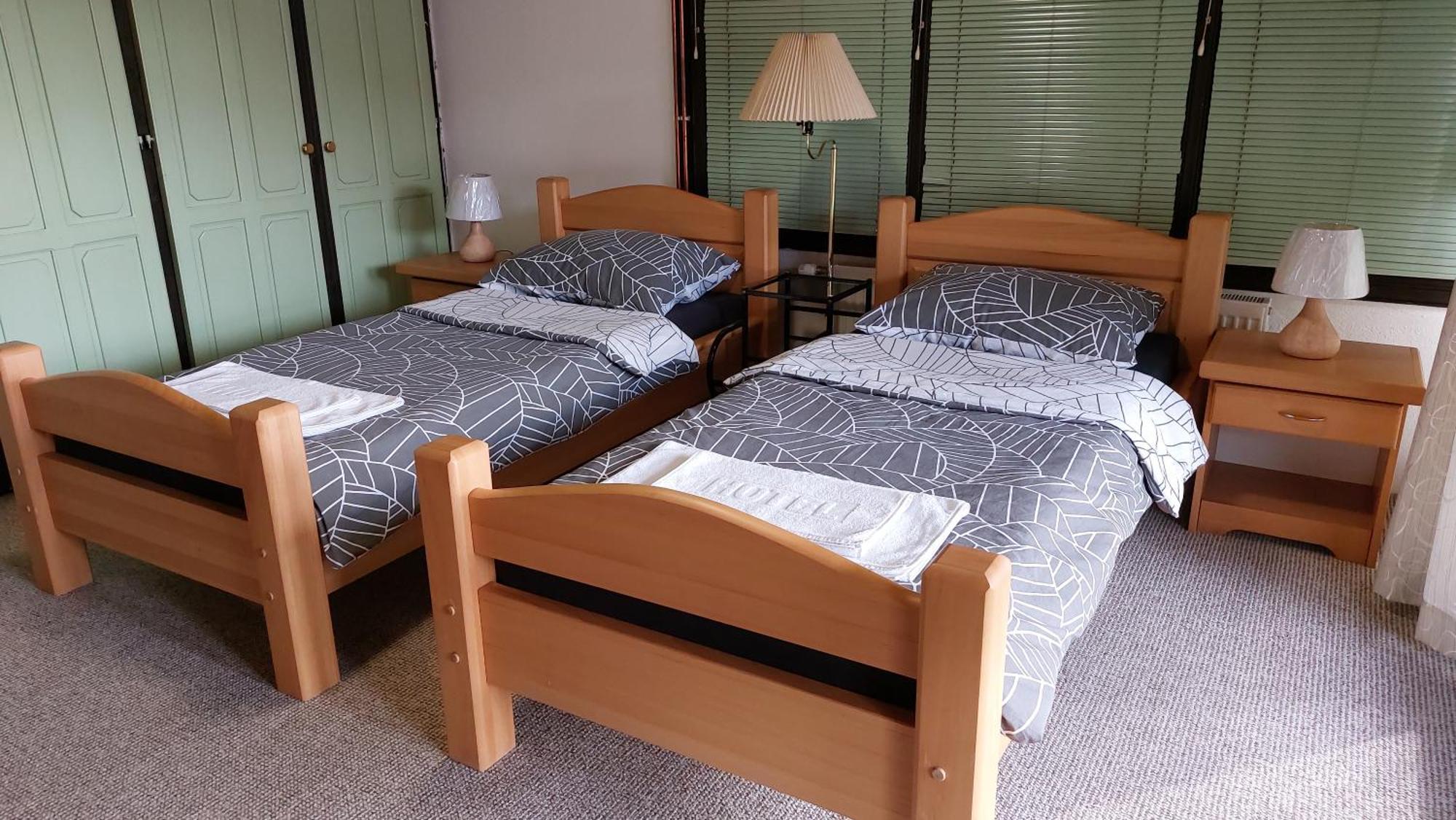 Panorama Travnik Lejlighedshotel Værelse billede