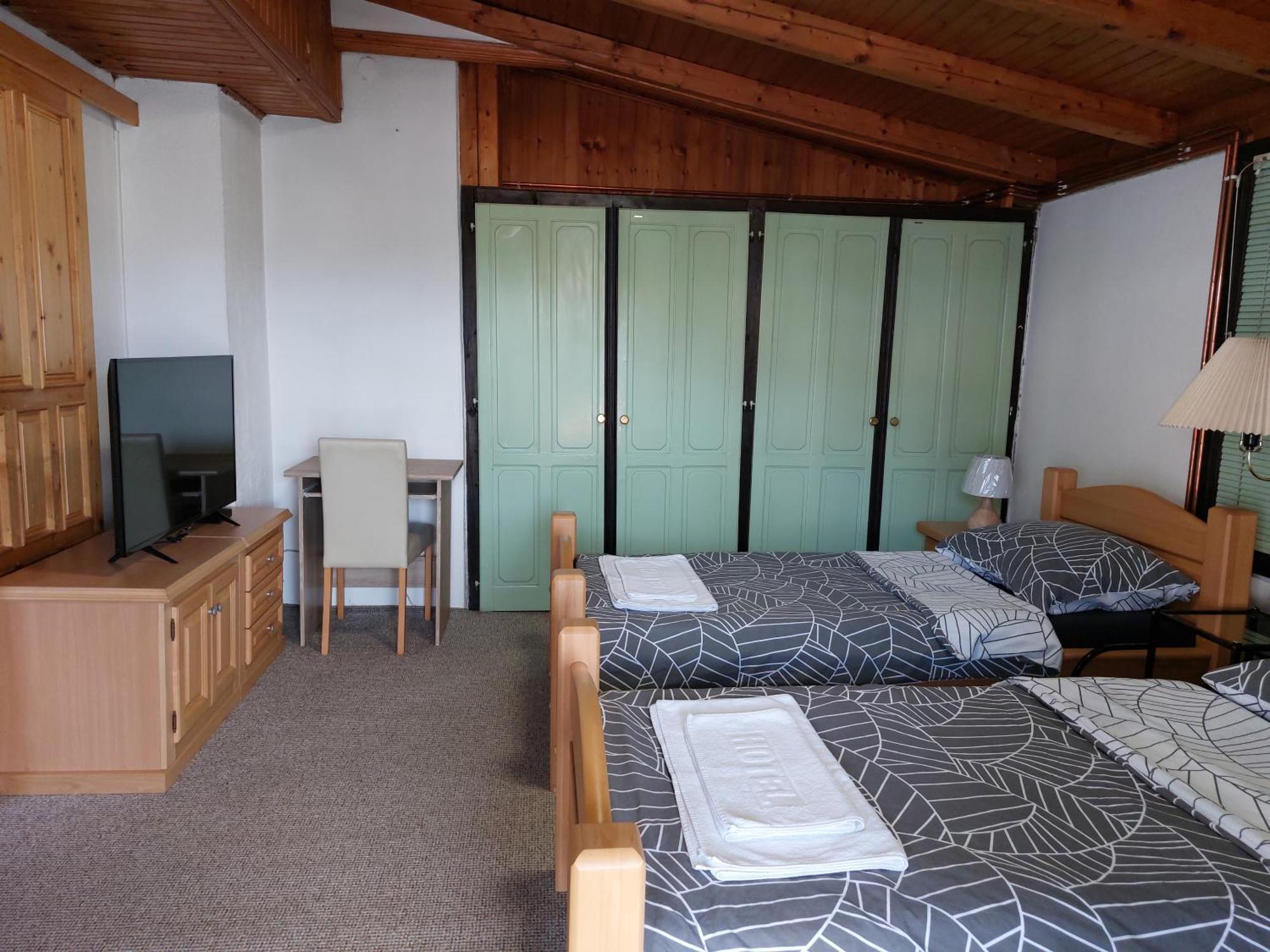 Panorama Travnik Lejlighedshotel Værelse billede
