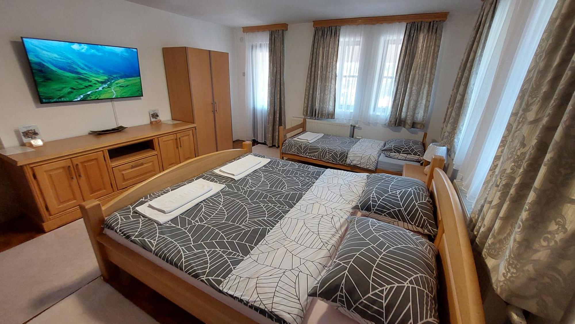 Panorama Travnik Lejlighedshotel Eksteriør billede